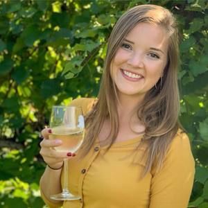 Meet your Posher, Michaela